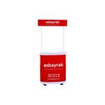 Oval baskılı T anıtım fasulye standı, iç mekân ve dış mekân promosyon kullanımı için özel üretilmiş, yüksek çözünürlüklü dijital baskıya sahip, taşınabilir ve kolay kurulumlu reklam standı. Markalar, mağazalar, fuarlar ve etkinlik alanlarında dikkat çekici görsel tanıtım sağlar.