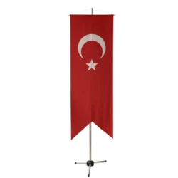 kırlangıç bayraklar, afişler, etkinlik flamaları gibi görsel tanıtım materyallerinin taşınmasını ve sergilenmesini sağlamak için üretilmiş, yüksekliği ayarlanabilir, taşınabilir, duvara montaj gerektirmeyen teleskopik bir stanttır.